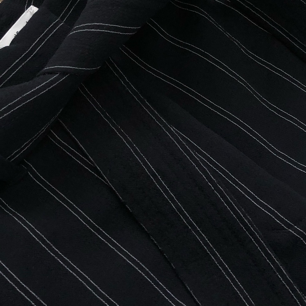 SOLD - Wilfred Aritzia Tie-Front Black Oak Pinstripe Jallade Trouser Pant Size 4 - Picture 8 of 16